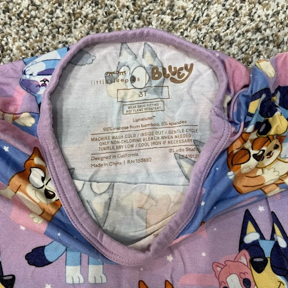 Bluey little sleepies Kids Pajamas Set - Picture 5 of 7